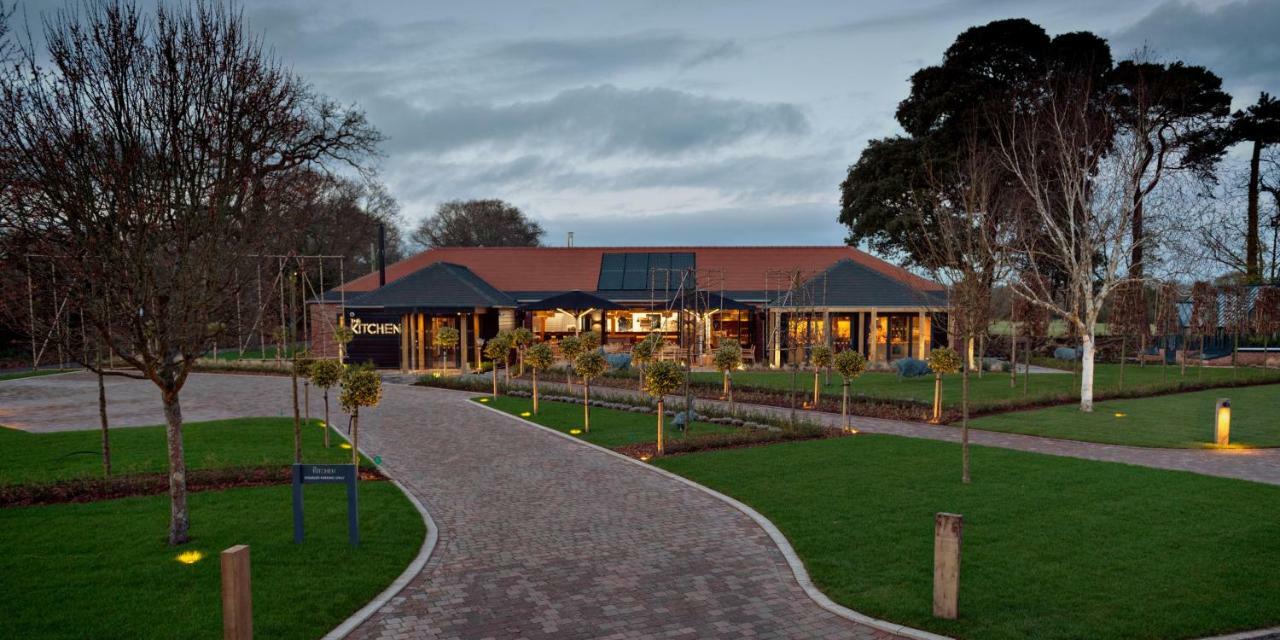 Chewton Glen Hotel - An Iconic Luxury Hotel New Milton Dış mekan fotoğraf